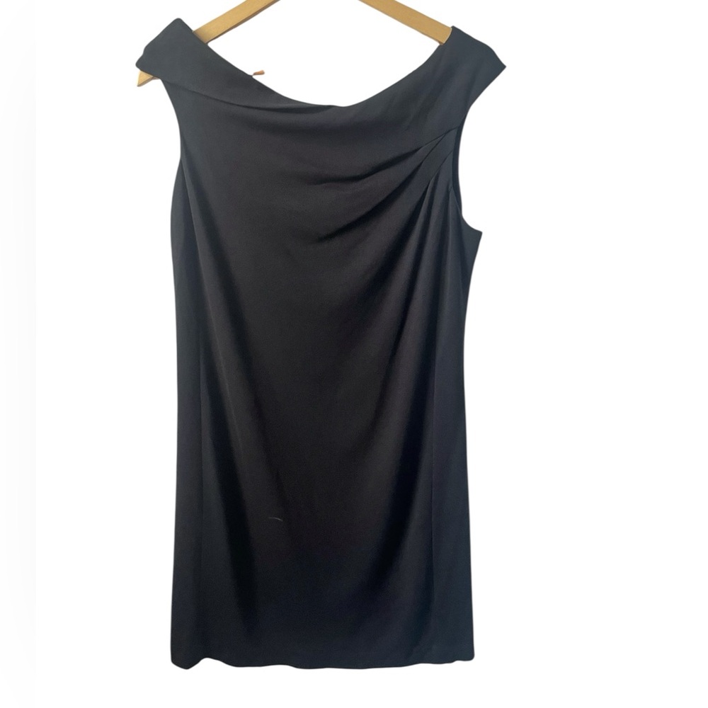 Armani Collezioni Women's Black Sleeveless Sheath Dress Boat Neck Casual Size 8